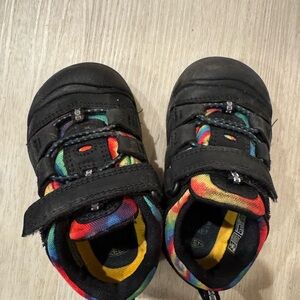 Keen kids Newport retro tie dye rainbow sneakers